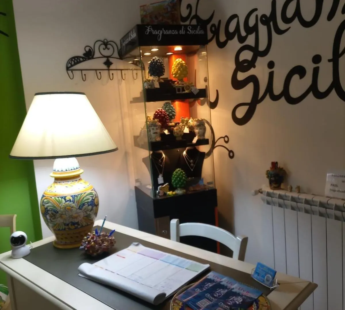 B&B Fragranza Di Sicilia Giardini Naxos Bed & Breakfast