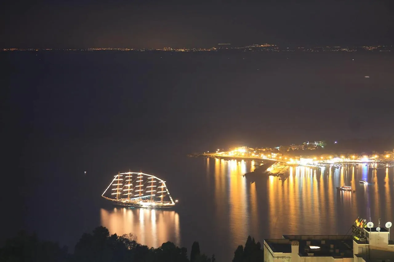 B&B Fragranza Di Sicilia Giardini Naxos Bed & Breakfast