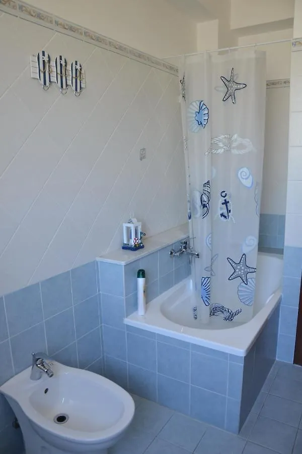 B&B Fragranza Di Sicilia Giardini Naxos 0*,